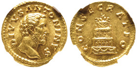 Antoninus Pius 138-161
Aureus, après 161, Rome, AU 7.24 g.
Avers : DIVVS ANTONINVS, tête nue à droite
Revers : CONSECRATIO bûcher à quatre étages, déc...