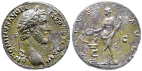 Antoninus Pius 138-161
Sestertius, Rome, 144, AE 25.25 g.
Avers : ANTONINVS AVG PIVS P P TR P COS III Tête laurée d'Antonin le Pieux à droite.
Revers ...