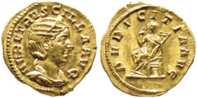 Herennia Etruscilla 249-251
Aureus, Rome, 250-251, AU 4.29 g. 19.3 mm
Avers : HER ETRVSCILLA AVG. Buste drapé, avec diadème sur coiffure ondulée élabo...