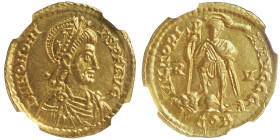 Honorius, 393-423 
Solidus, Ravenne, frappé après 408, AU 4.47 g.
Avers : Buste drapé et cuirassé d'Honorius à barbe rase, coiffé à droite d'un casque...