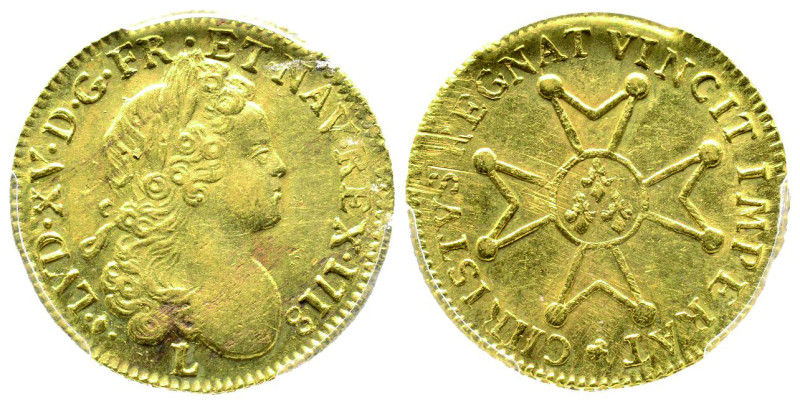 Louis XV 1715-1774
Louis d'or à la croix de chevalier, appelé autrefois à la cro...