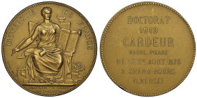 Troisième République 1870-1940
Médaille en or, 1913, Université de France, Faculté de droit de Poitiers, AU 83.10 g. 45 mm poinçon Cornucopia
Conserva...
