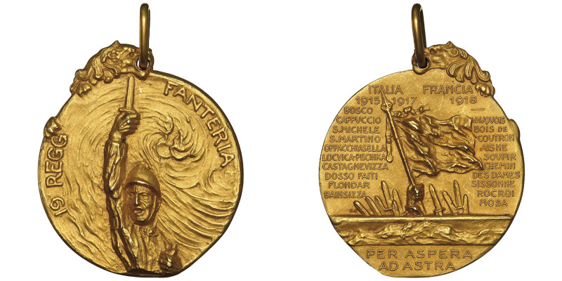 Médaille en or 1918, 19 REGG FANTERIA, PER ASPERA AD ASTRA, AU 20.65 g. 31 mm 
C...