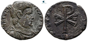 Magnentius AD 350-353. Treveri. Follis Æ