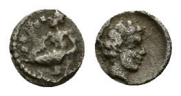 Cilicia, Tarsos, c. 370 BC. AR Obol (8mm, 0.50g). Female kneeling l., casting astragaloi. R/ Youthful male head r. SNG BnF 239; SNG Levante 65. Near V...