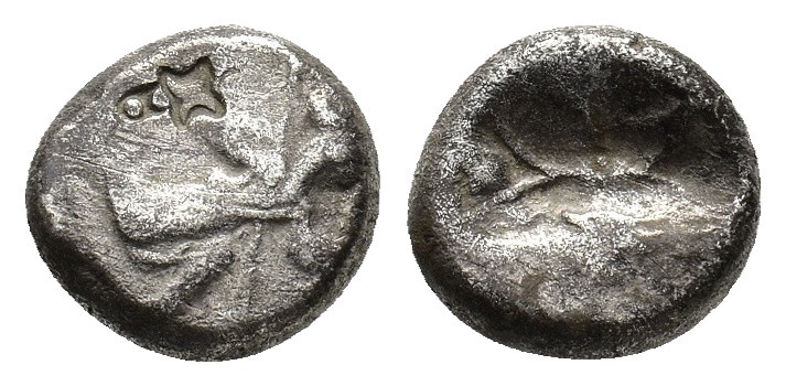 Achaemenid Kings of Persia, c. 485-420 BC. AR Siglos (14mm, 5.37g). Persian king...