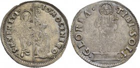 Giovanni Mocenigo doge LXXII, 1478-1485. Mocenigo o lira, AR 6,44 g. IO MOCENIGO – S M VENETI S. Marco nimbato, stante a s., porge il vessillo al doge...