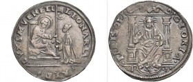 Leonardo Loredan doge LXXV, 1501-1521. Da 16 soldi, AR 4,68 g. LEONAR LA – VRED – DVX S M VENETI S. Marco nimbato, seduto in trono a s., porge il vess...