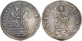 Antonio Grimani doge LXXVI, 1521-1523. Da 4 soldi, AR 1,32 g. ANT GRIMA – S MARC VENET S. Marco nimbato, seduto in trono a s., porge il vessillo al do...