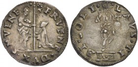 Francesco Venier doge LXXXI, 1554-1556. Da 4 soldi, AR 1,05 g. FR VENE DVX S M VENE S. Marco nimbato, stante a s., porge il vessillo al doge genufless...