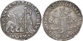 Marino Grimani doge LXXXIX, 1595-1605. Mezzo ducato da 62 soldi, AR 13,78 g. S M VENE MARIN GRIM DVX Il Leone alato, a s., volto di fronte e con la za...