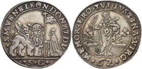 Leonardo Donà doge XC, 1606-1612. Mezzo ducato da 62 soldi, AR 13,82 g. S M VENE LEON DONAT DV Il Leone alato, a s., volto di fronte e con la zampa an...