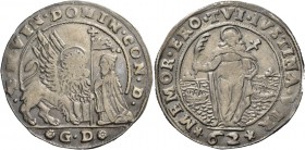 Domenico Contarini doge CIV, 1659-1675. Mezzo ducato da 62 soldi, AR 13,87 g. S M VEN DOMIN CON D Il Leone alato, a s., volto di fronte e con la zampa...