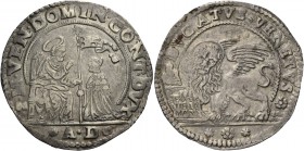 Domenico Contarini doge CIV, 1659-1675. Ducato nuovo o ducatello, AR 22,38 g. S M VEN DOMIN CONT DVX S. Marco nimbato, seduto a s. e benedicente, cons...