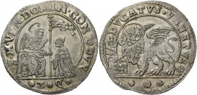Domenico Contarini doge CIV, 1659-1675. Ducato nuovo o ducatello, AR 22,64 g. S M VEN DOMIN CONT DVX S. Marco nimbato, seduto a s. e benedicente, cons...