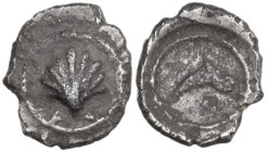 Greek Italy. Southern Apulia, Tarentum. AR Hemilitron, c. 325-280 BC. Obv. Cockle-shell. Rev. Dolphin swimming right. HN Italy 980; Vlasto 1551. AR. 0...