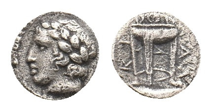 MACEDON. Chalkidian League. Olynthos (Circa 398-352 BC). AR Hemiobol.
Obv: Laur...