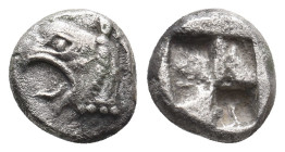 IONIA. Phokaia. (Circa 525-500 BC). AR Diobol.
Obv: Head of griffin left; behind, seal.
Rev: Quadripartite incuse square.
SNG von Aulock 2116.
Con...