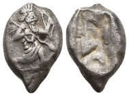 PERSIA. Achaemenıd Empıre. Sardes.Time of Darios I to Xerxes II (485-420 BC). AR Siglos.
Obv: Persian king in kneeling-running stance right, holding ...