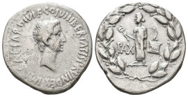 OCTAVIAN, Circa 28 BC. AR, Cistophorus. Ionia, Ephesus
Obv: IMP CAESAR DIVI F COS VI LIBERTATIS P R VINDEX.
Laureate head of Octavian, right.
Rev: ...