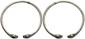 ANCIENT GREEK SILVER BRACELET (3RD-1ST CENTURY BC.)
Condition : See picture. No return.
Weight : 109 g
Diameter: 116 mm