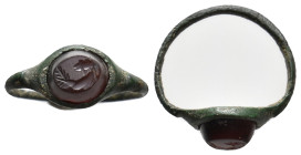 ANCIENT ROMAN BRONZE RING / GEM STONE (1ST-5TH CENTURY AD.)
Uncertain fıgure
Condition : See picture. No return
Weight : 1.14 g