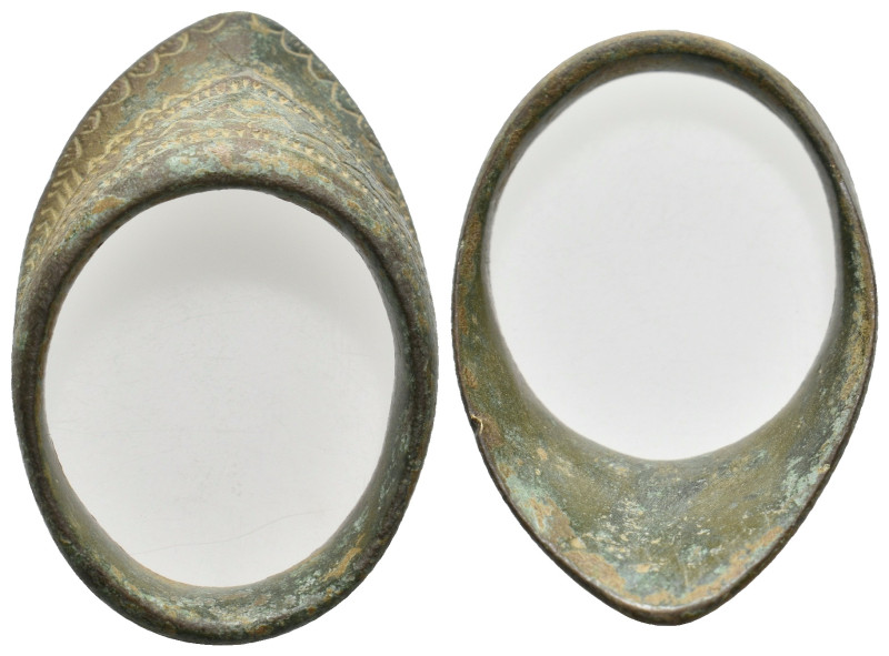 ANCIENT OTTOMAN BRONZE ARCHER RING (12TH-17TH AD)
Condition : See picture.
Wei...