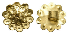 ANCIENT GREEK GOLD DRESS ORNAMENT (CIRCA 3RD-1ST BC)
Condition : See picture. No return.
Weight : 0.57 g
Diameter : 9.50 mm.
