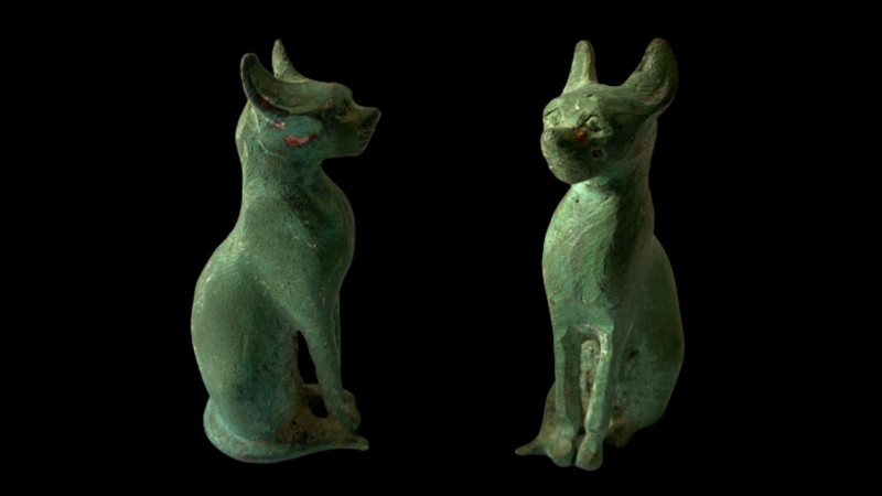 ANCIENT EGYPTIAN CAT STATUETTE(3RD- 1ST CENTURY BC)
Condition : See picture. No...