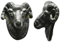 ANCIENT ROMAN BRONZE RAM HEAD APPLIQUE (CIRCA 1ST-3RD CENTURY AD)
Condition : See picture. No return.
Weight : 30.23 g
Diameter : 31.40 mm