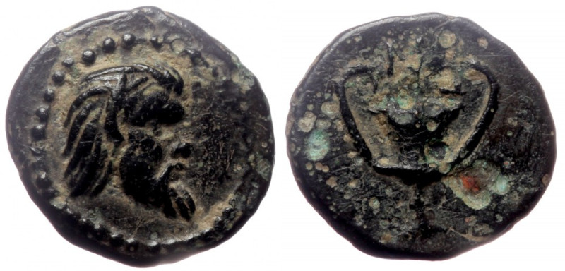 Cyclades, Naxos, AE12 (Bronze, 1,30g, 12mm), 4th cent. BC Cyclades, Naxos, AE12 ...