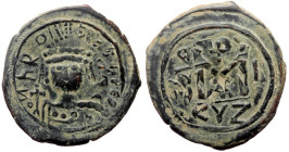 Barbaric imitation of Maurice Tiberius (582-602) Æ Follis (Bronze, 33mm, 11.79g) Cyzicus,