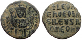 LEO VI the WISE (886-912) AE Follis (Bronze, 6.07g, 24mm) Constantinople.