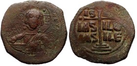 Anonymous, attributed to Romanus III (1028-1034) AE follis (Bronze, 28mm, 11.66g) Constantinople mint, ca. 1028-1034.