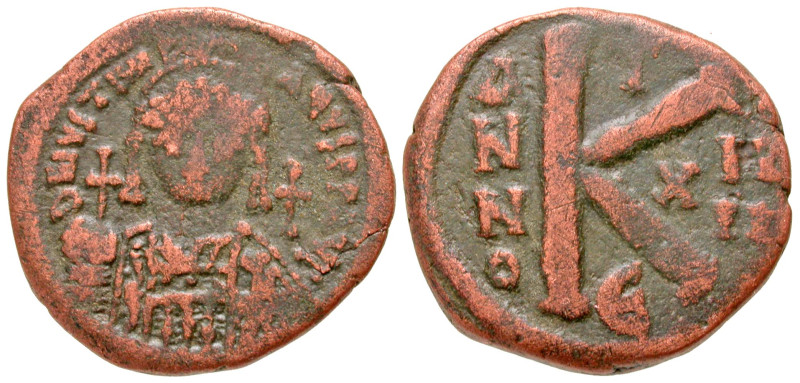 "Justinian I. 527-565. AE half follis (27.6 mm, 11.25 g, 7 h). Constantinople mi...