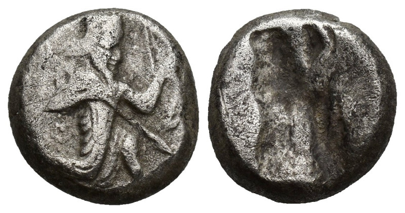 Kings of Persia (Achaemenids). AR Siglos (15mm, 5.7 g), c. 450-400 BC. Obv. The ...