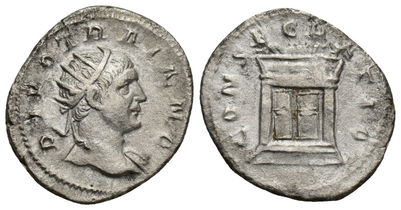 Divus Trajan. Died AD 117. AR Antoninianus (20mm, 2.9 g). Consecration issue. Ro...