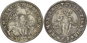 Silvestro Valier doge CIX, 1694-1700. Mezzo ducatone da 62 soldi, AR 13,75 g. S M V SILVE VALERIO DVX Il Leone alato, a s., volto di fronte e con la z...