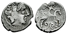 Galia. Pictons / Bituriges. Drachm. Siglo II-I a.C. (Lt-4448). (DT-3349). Anv.: Celticised male head to right. Rev.: Horseman riding right with shield...