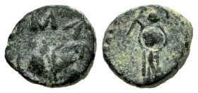 Galia. Massalia. AE 11. 49-25 a.C. Marseille. (Depeyrot-77). Anv.: Helmeted bust of Minerva right, front ΜΑ(Σ). Rev.: Minerva standing left, holding s...