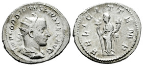 Gordian III. Antoninianus. 243-244 d.C. Rome. (Ric-IV 140). (Rsc-71). Anv.: IMP GORDIANVS PIVS FEL AVG, radiate, draped and cuirassed bust to right. R...