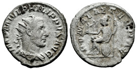 Philip I. Antoninianus. 244-247 d.C. Rome. (Ric-IV 44b). (Rsc-169). Anv.: IMP M IVL PHILIPPVS AVG, radiate, draped and cuirassed bust to right. Rev.: ...