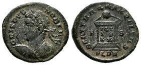 Crispus. Nummus. 322 d.C. London. (Spink-16727). (Ric-211). Rev.: BEATA TRANQVILLITAS, globe on altar inscribed VOTIS XX in three lines; three stars a...