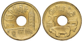 Juan Carlos I (1975-2014). 25 pesetas. 1995. Madrid. (Cal-93). Without Y "Castilla y León". Almost MS. Est...85,00. 

Spanish description: Juan Carl...