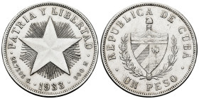 Cuba. 1 peso. 1933. (Km-15.2). Ag. 26,66 g. Choice VF. Est...35,00. 

Spanish description: Cuba. 1 peso. 1933. (Km-15.2). Ag. 26,66 g. MBC+. Est...3...