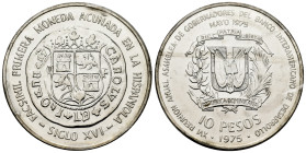 Dominican Republic. 10 pesos. 1975. (Km-37). Ag. XVI Annual Meeting of the Board of Governors of the International Development Bank. In its original e...