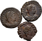 Lot of 3 small bronzes from the Lower Roman Empire. TO EXAMINE. Choice VF/XF. Est...30,00. 

Spanish description: Lote de 3 pequeños bronces del Baj...