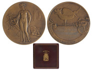 Belgium. Gent. 1955. Erepenning.
By Carl de Cock. Given to Rober Drappier. In original cassette. AE. 70 mm. 132,8 g. UNC.