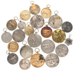 Voornamelijk Nederland. Lot (23) prijspenningen.
Ar. 695,20 g. Gemiddeld Zeer Fraai.