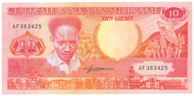 Suriname. 10 gulden . Banknote. Type 1988. Type Anton de Kom. - UNC.
(Pick 131.b / PL S 20.2b ). Serienummer AF383425. - UNC.